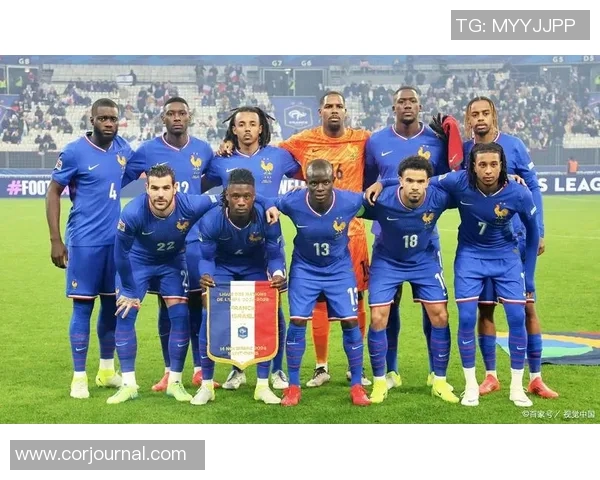 全球足球明星汇聚一堂的精彩画报展现球场魅力与激情